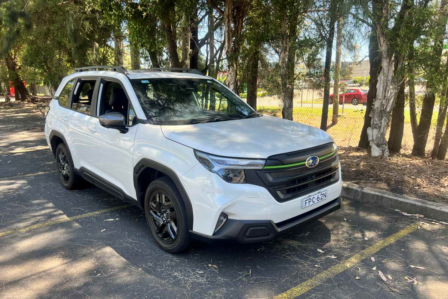 Subaru Forester Sport front quarter 1
