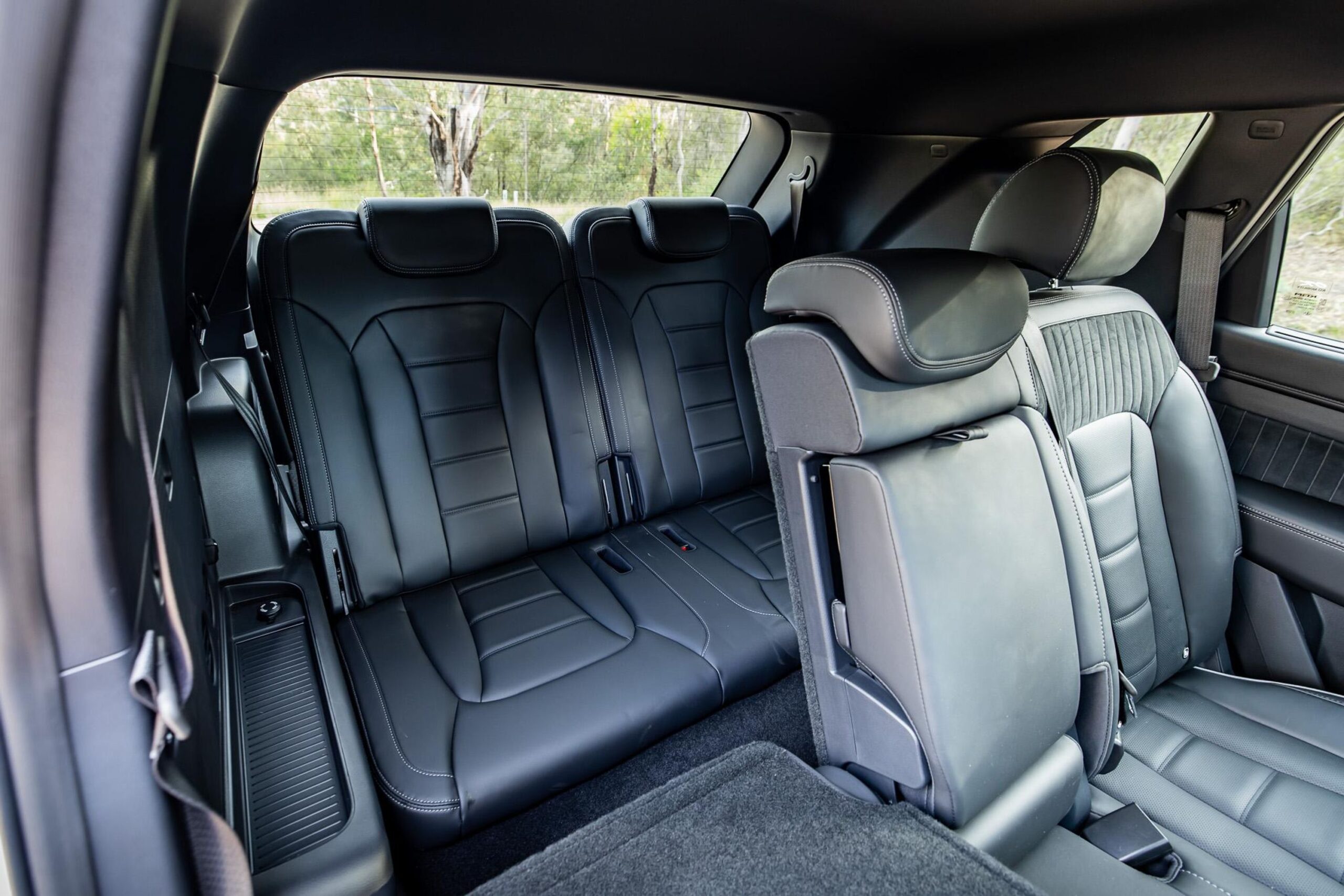 2026 KGM Rexton Ultimate Sport thried row seats 1