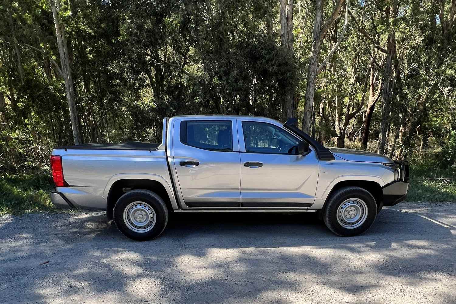 2026 Mitsubishi Triton GLX Pickup profile 1