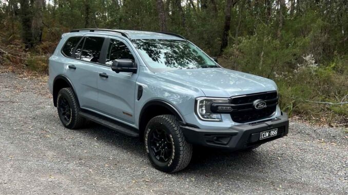 Ford Everest Tremor front quarter 1