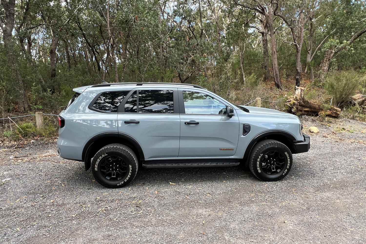 Ford Everest Tremor profile 1