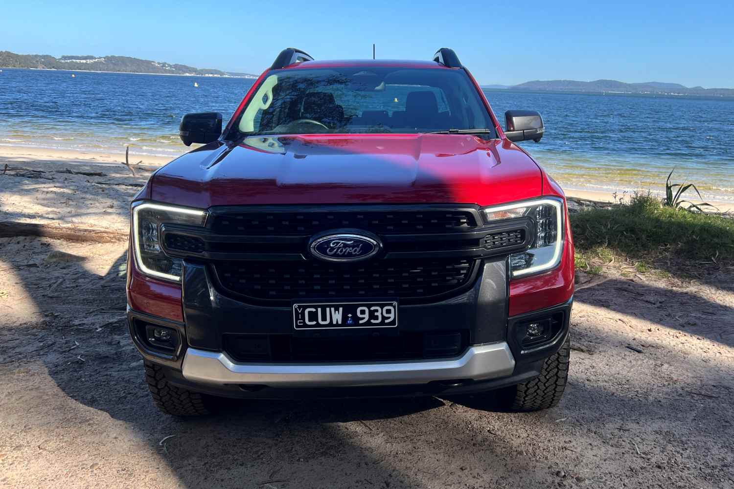 Ford Ranger Sport PHEV front grill 1
