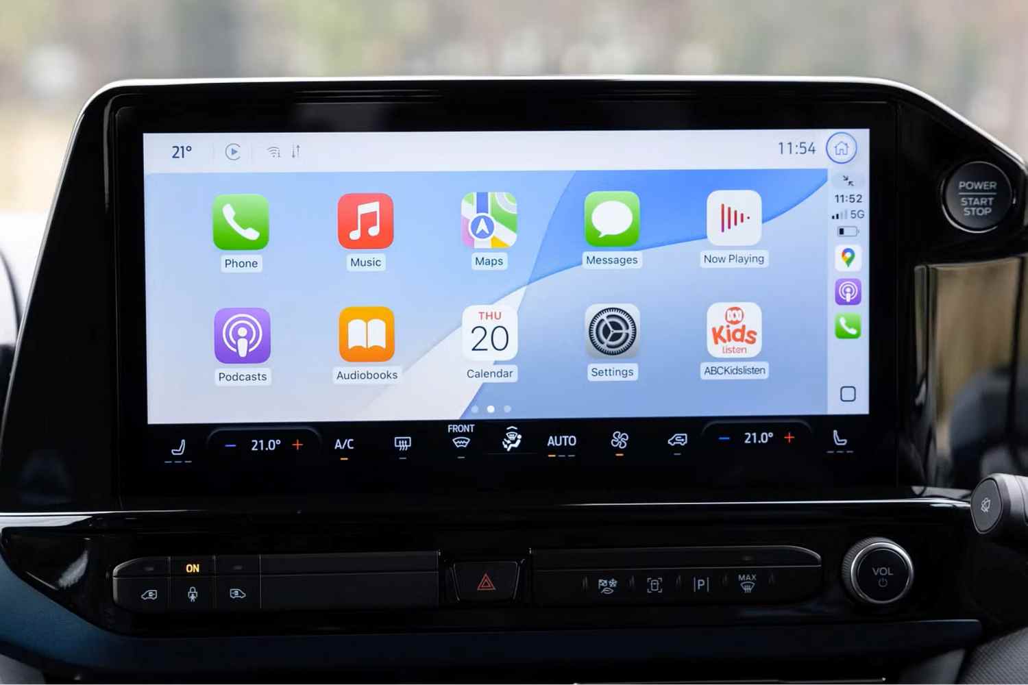 Ford Tourneo Active interior front 2