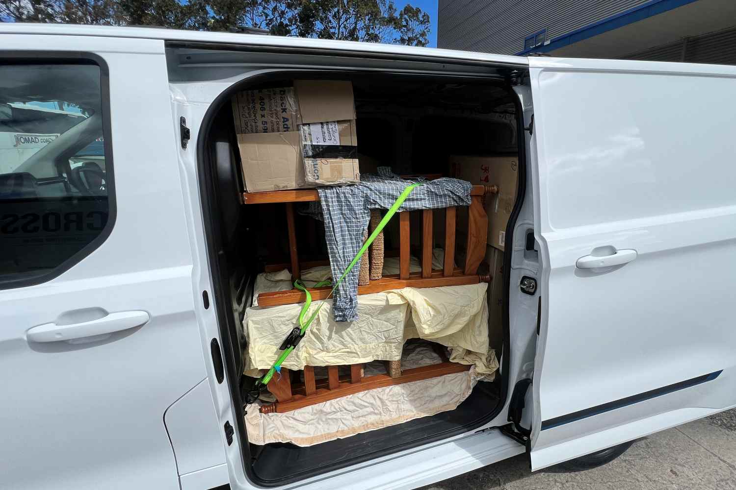 Ford Transit Custom Sport cargo area 2