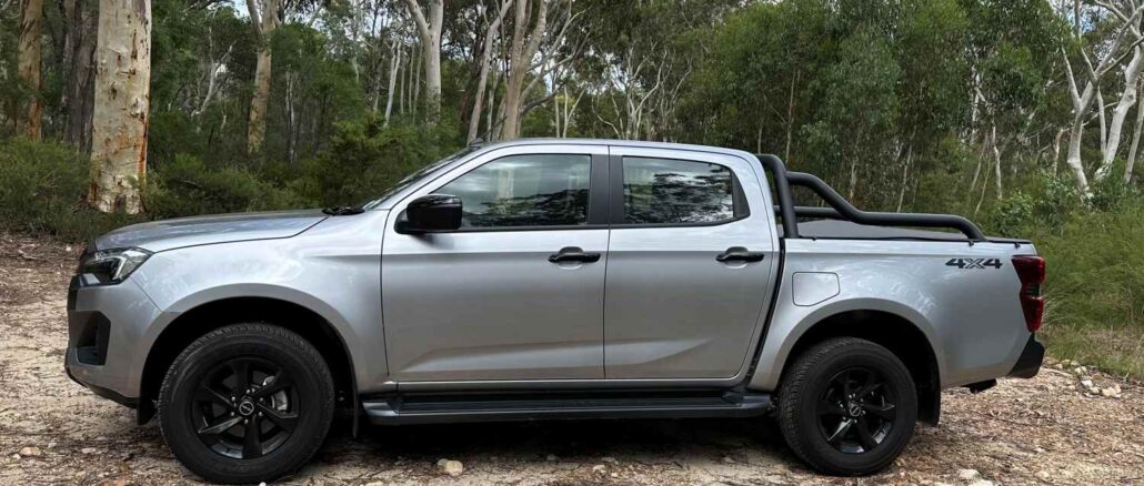 Isuzu D-Max X-Rider profile 1