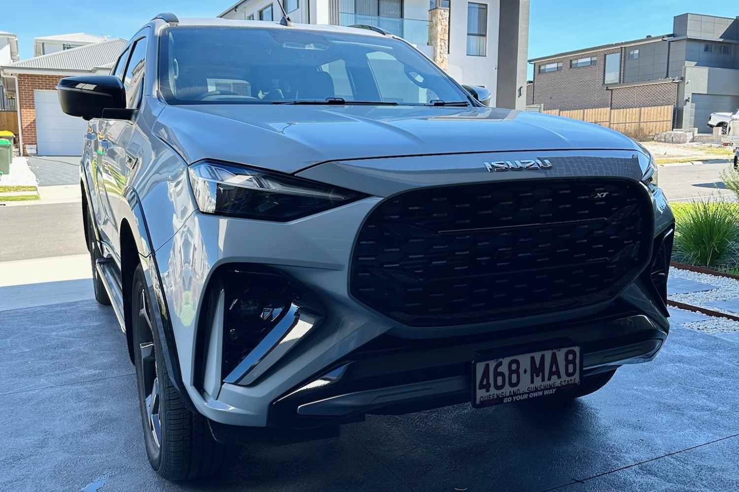 2026 Isuzu MU-X X-Terrain front quarter 1