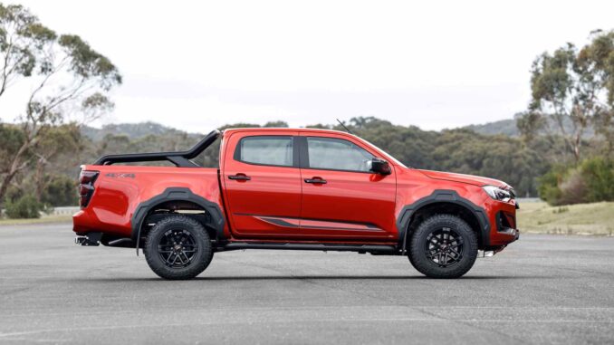 Isuzu D-MAX BLADE profile 1