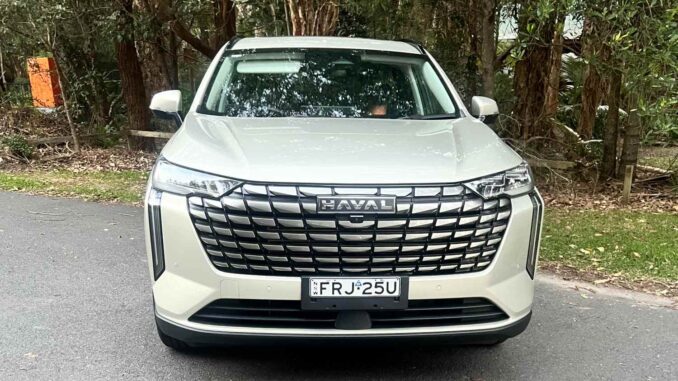 2026 Haval H6 Ultra HEV front grill 1