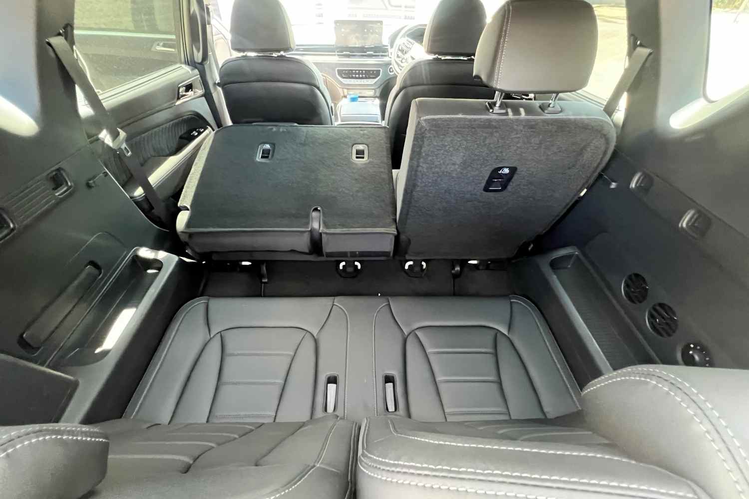 2026 KGM Rexton Ultimate Sport THRID ROW SEATS 1