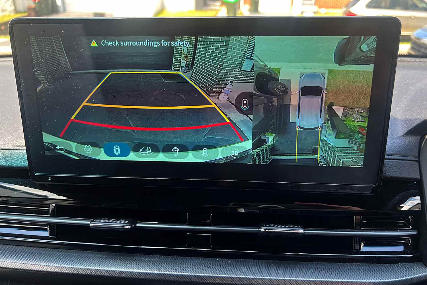 2026 KGM Rexton Ultimate Sport reverse camera 2