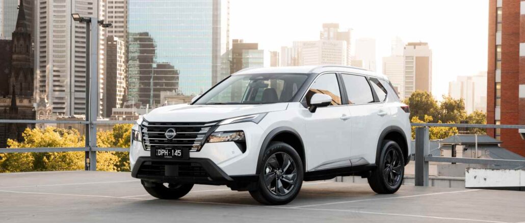 2026 Nissan MY26 X-TRAIL - ST-L - White Exterior - Front 3-4 (alt 2)