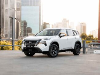 2026 Nissan MY26 X-TRAIL - ST-L - White Exterior - Front 3-4 (alt 2)