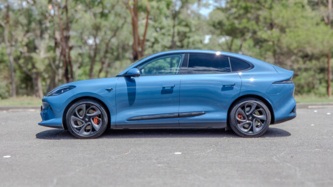 im6-performance-2025-passenger-side