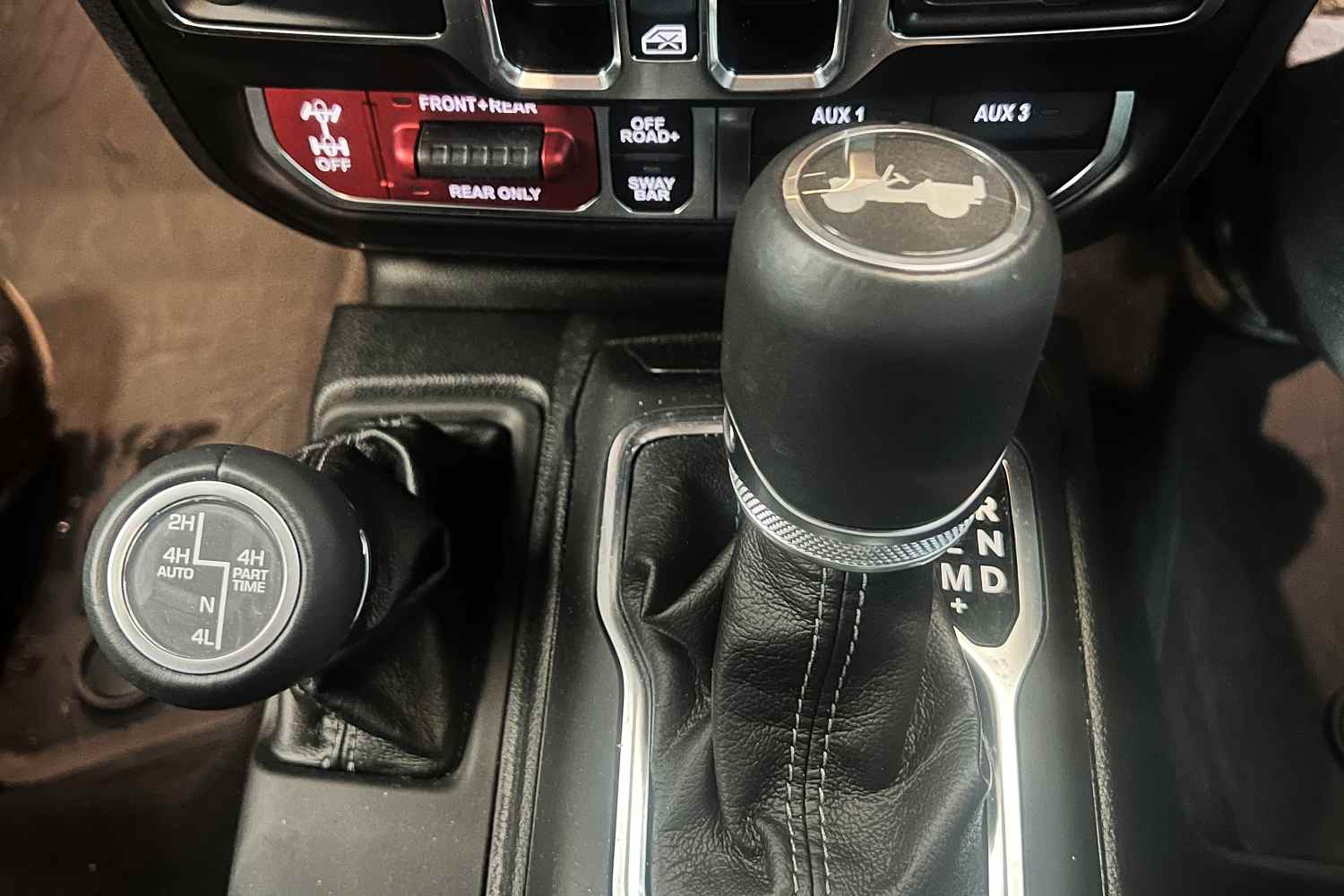 2026 Jeep Wrangler Rubicon 4 door 4WD controls 1