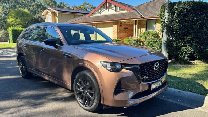 2026 Mazda CX-80 SP front quarter and grill 1