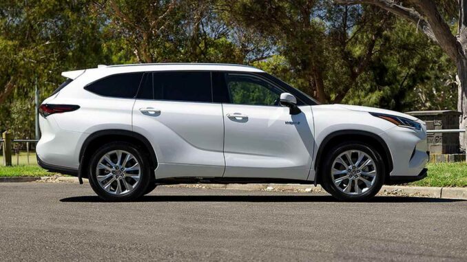 2026 Toyota Kluger Hybrid profile 1