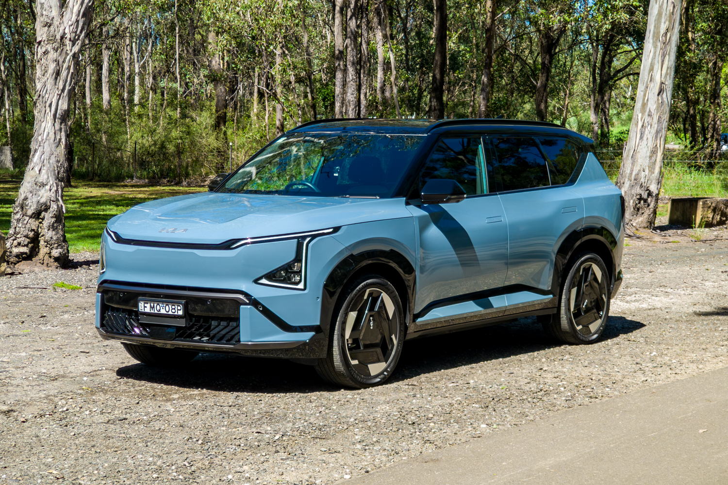 2026-kia-ev5-gt-line-exterior-front-passenger-side