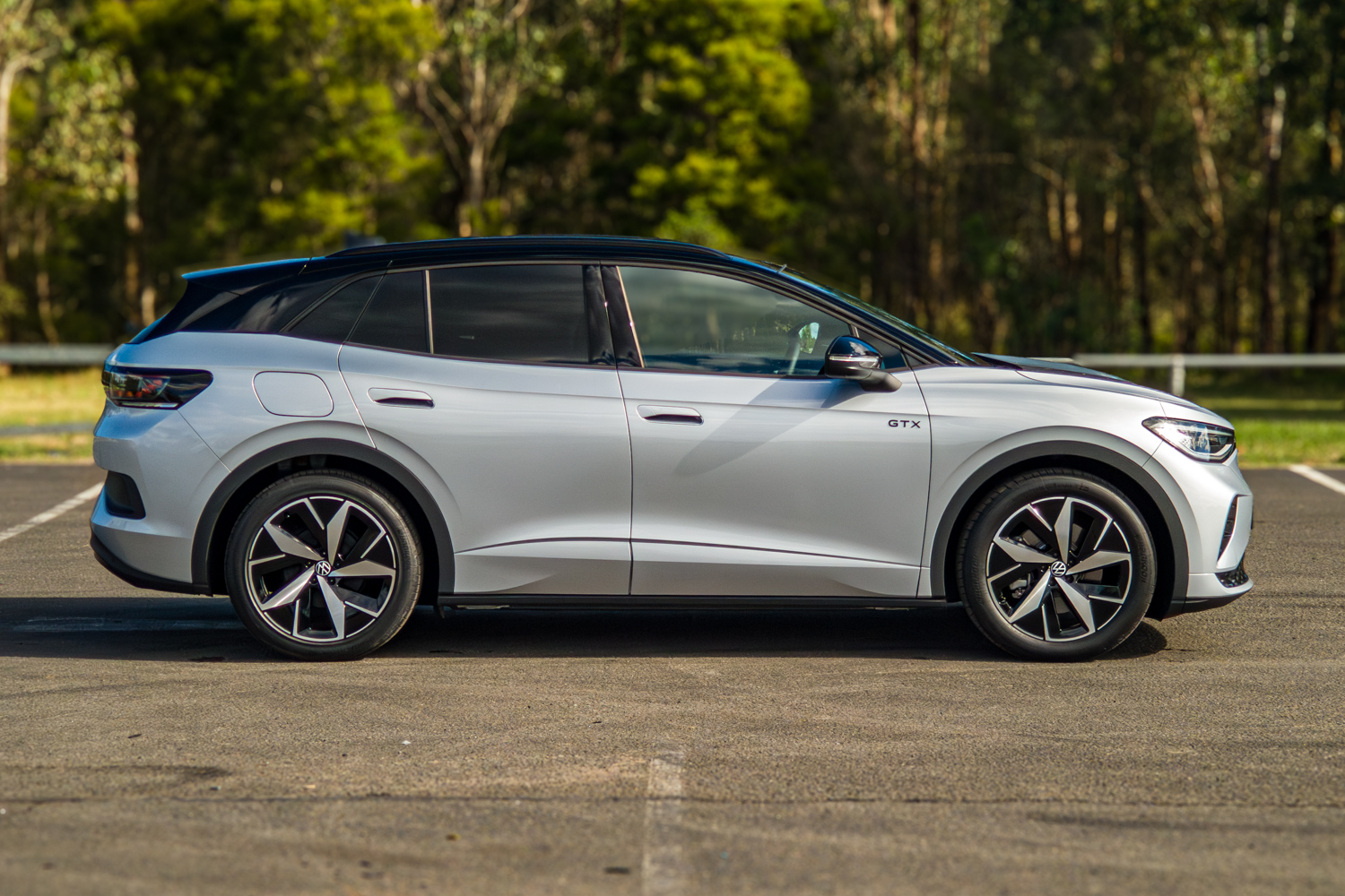 2026-volkswagen-id4-gtx-side-profile-driver-side