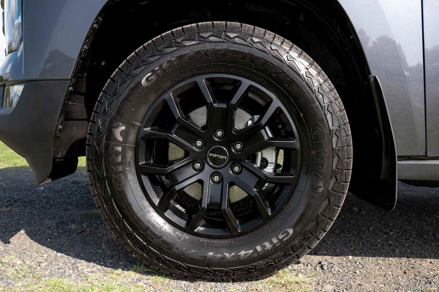 FOTON Tunland V7-C 4x4 alloy wheels and tyres 1