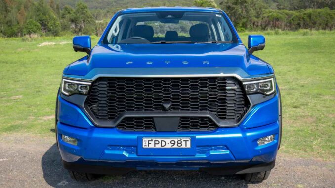 Foton Tunland V9-L 4x4_exterior front grill view