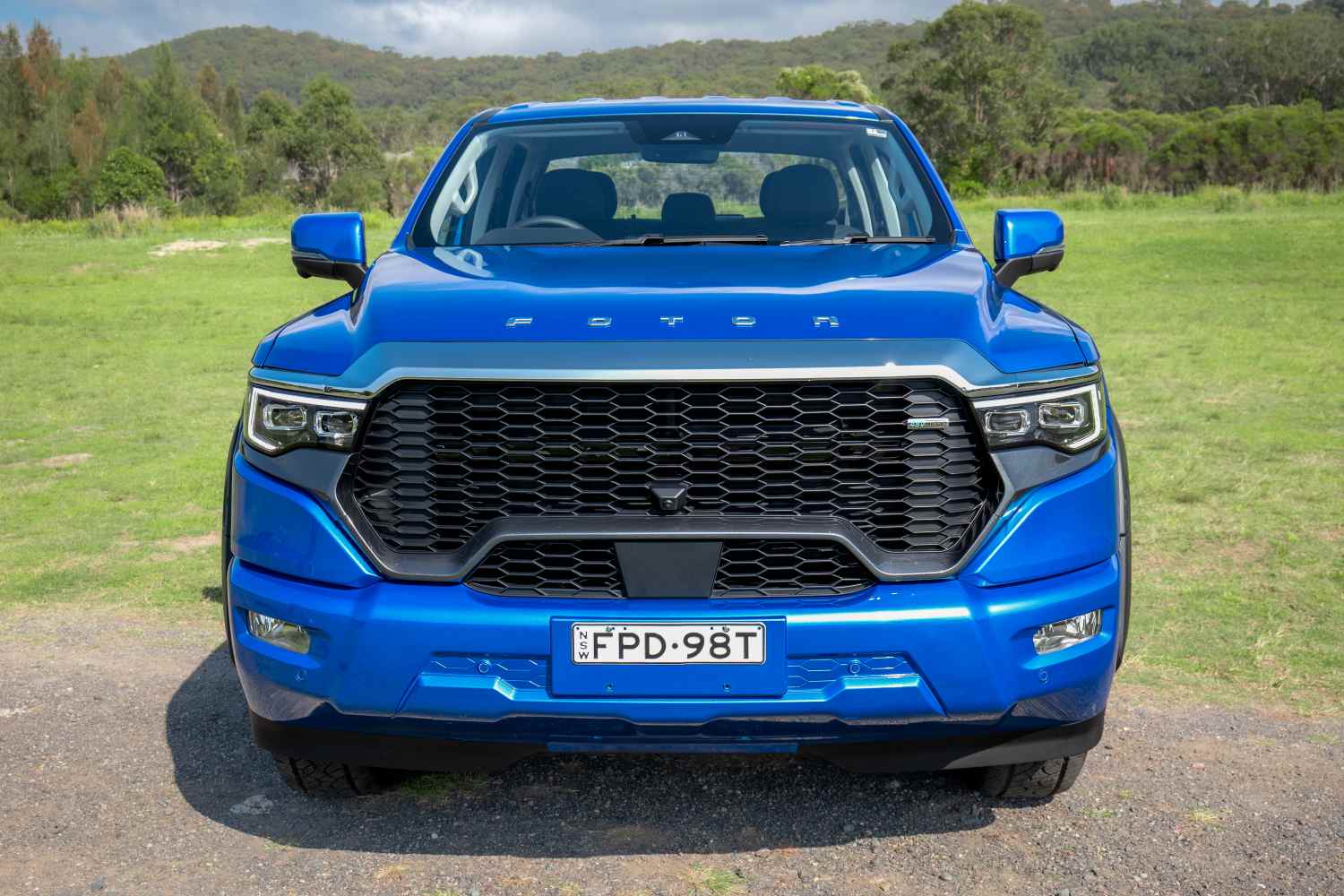 Foton Tunland V9-L 4x4_exterior front grill view