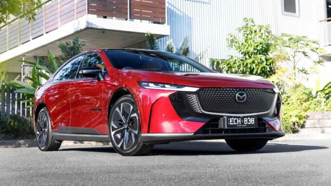 2026 Mazda 6e Front quarter 1
