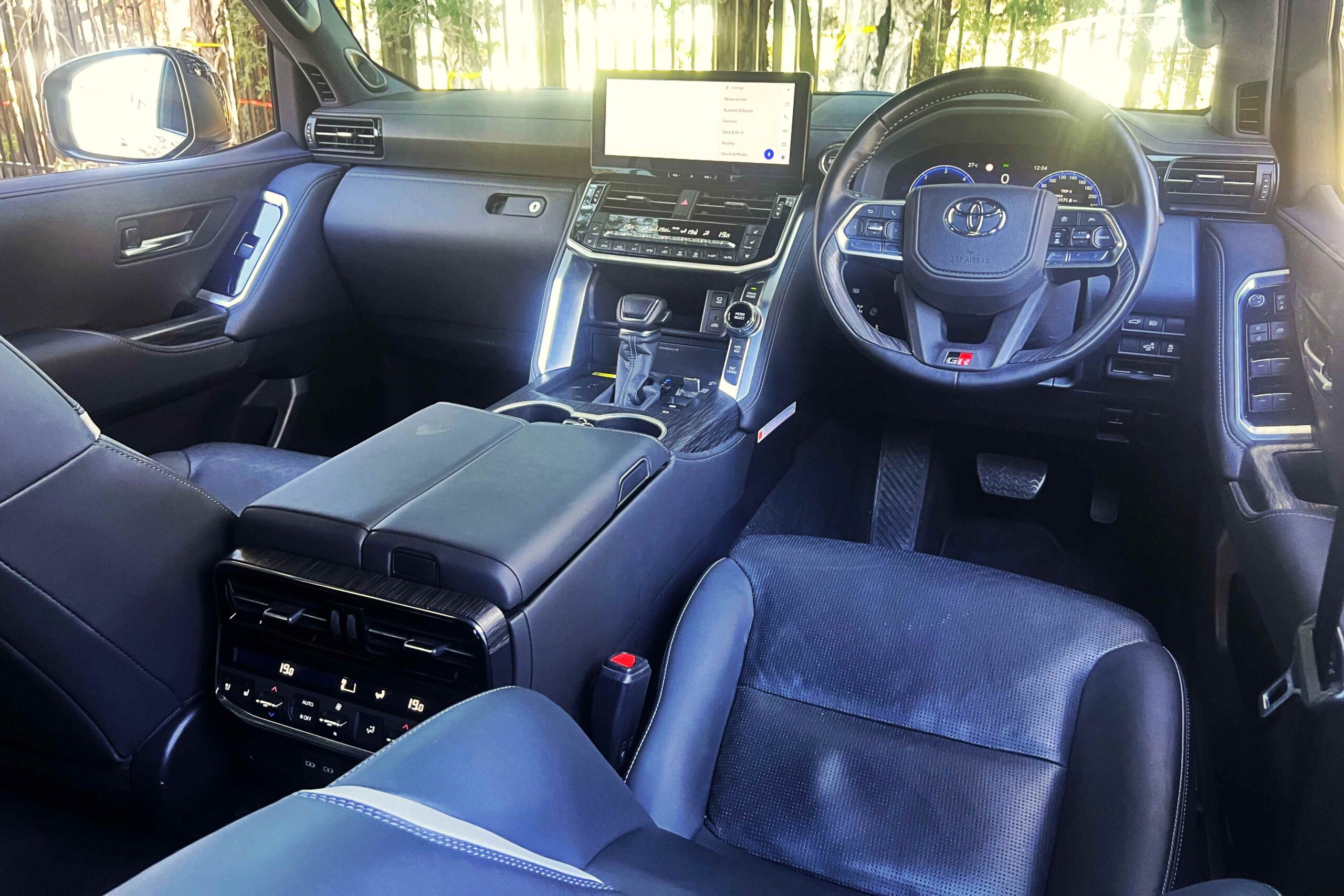 Toyota LandCruiser 300 GR Sport V6 diesel FRONT interior 2