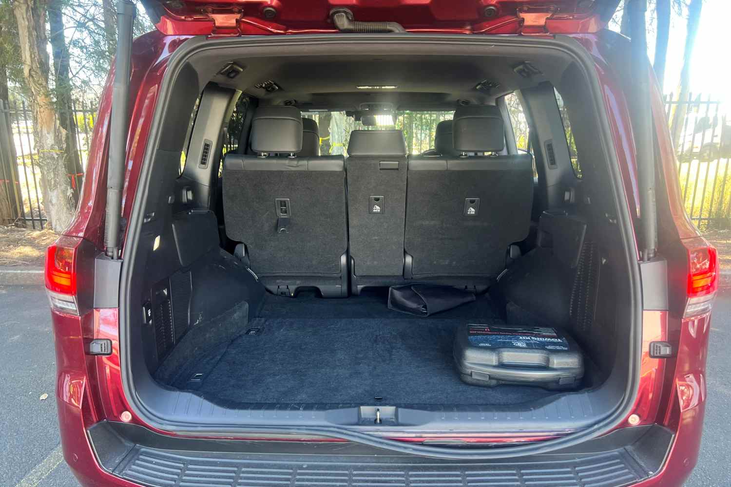 Toyota LandCruiser 300 GR Sport V6 diesel boot