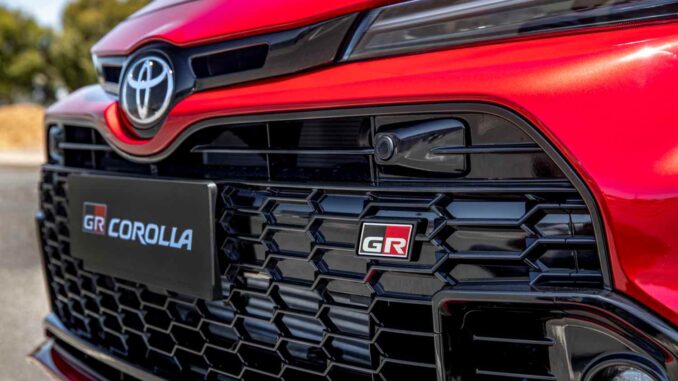 Toyota Corolla GR GTS front grill 1